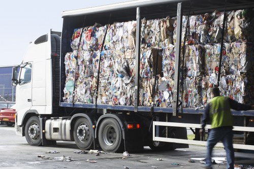 Choosing a reliable furniture disposal service